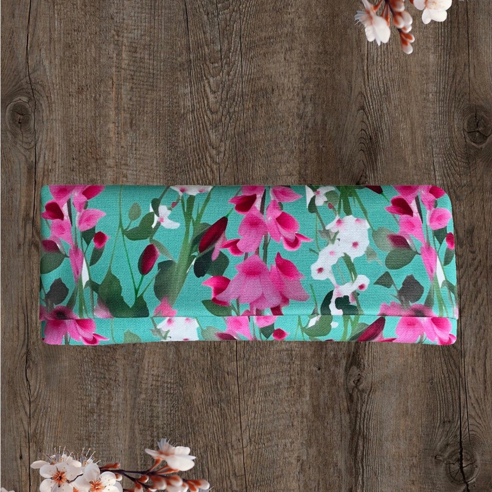 Fabric luxury clutch